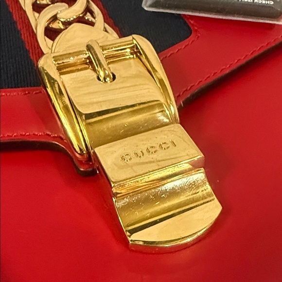 Gucci Red Web Sylvie Leather Large Shoulder Bag with COA and extra strap. - Picture 6 of 16